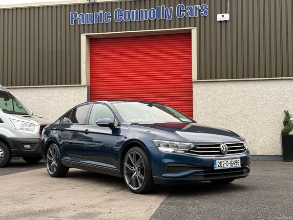Volkswagen Passat Saloon, Diesel, 2020, Blue
