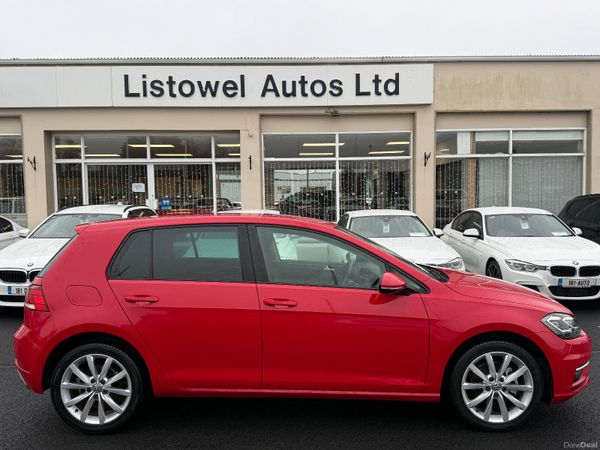 Volkswagen Golf Hatchback, Petrol, 2019, Red
