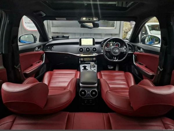 Kia Stinger Hatchback, Diesel, 2018, Blue