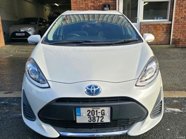 Toyota Aqua Hatchback, Petrol Hybrid, 2020, White