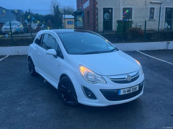 Opel Corsa Hatchback, Petrol, 2011, White