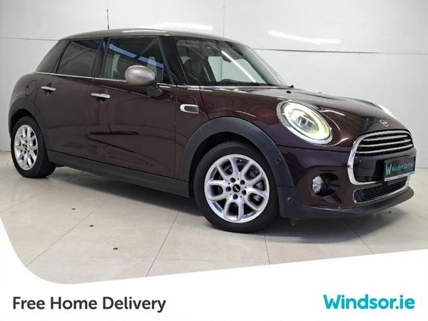 Mini Cooper Hatchback, Petrol, 2018, Red