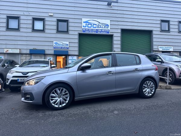 Peugeot 308 Hatchback, Petrol, 2020, Grey