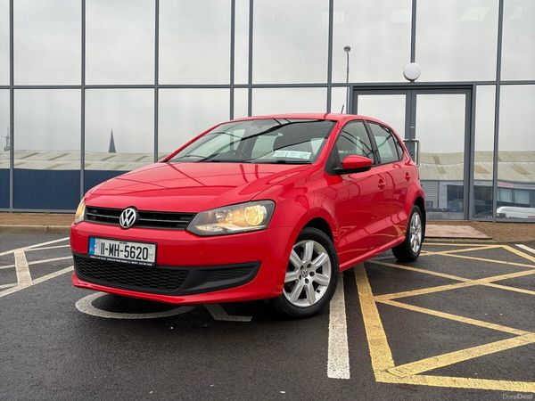 Volkswagen Polo Hatchback, Diesel, 2011, Red