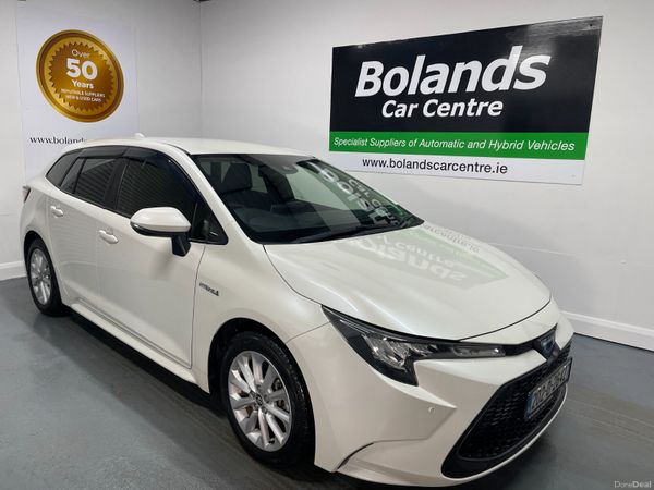 Toyota Corolla Estate, Petrol Hybrid, 2020, White