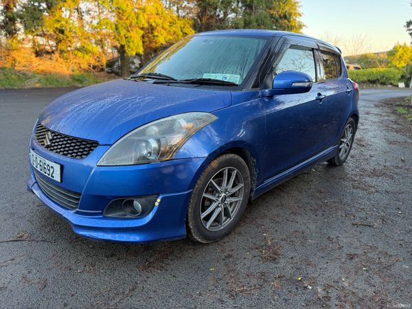 Suzuki Swift Hatchback, Petrol, 2012, Blue