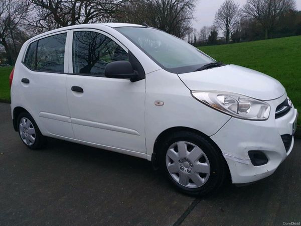 Hyundai i10 Hatchback, Petrol, 2013, White