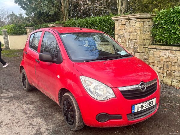 Opel Agila Hatchback, Petrol, 2011, Red