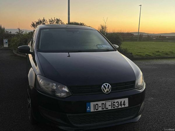 Volkswagen Polo Hatchback, Petrol, 2010, Black