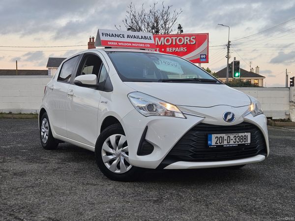 Toyota Vitz Hatchback, Petrol Hybrid, 2020, White
