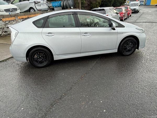 Toyota Prius Hatchback, Petrol Hybrid, 2013, Silver