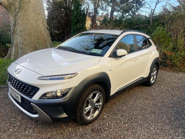 Hyundai KONA MPV, Diesel, 2021, White