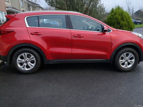 Kia Sportage SUV, Diesel, 2017, Red