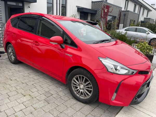 Toyota Prius MPV, Petrol Hybrid, 2017, Red