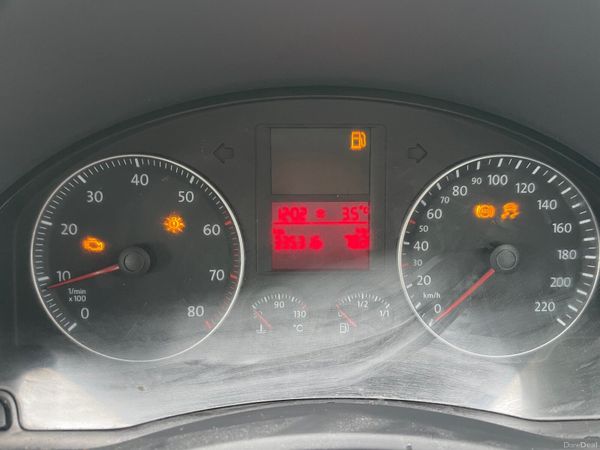 Volkswagen Golf Hatchback, Petrol, 2005, Silver