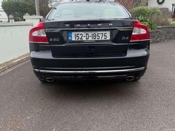 Volvo S80 Saloon, Diesel, 2015, Black