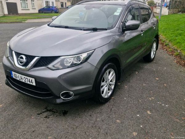 Nissan Qashqai Hatchback, Diesel, 2016, Grey
