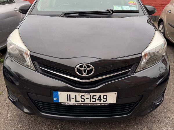 Toyota Yaris Hatchback, Petrol, 2011, Black