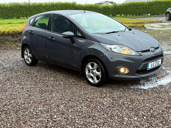 Ford Fiesta Hatchback, Diesel, 2011, Grey