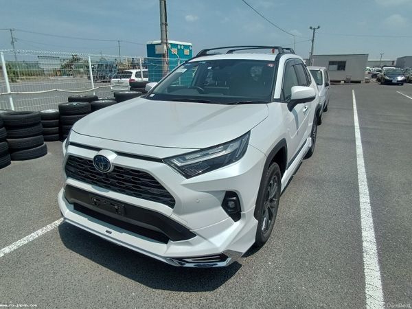 Toyota RAV4 SUV, Petrol Hybrid, 2023, White