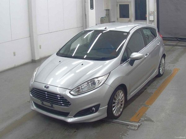 Ford Fiesta Hatchback, Petrol, 2016, Silver
