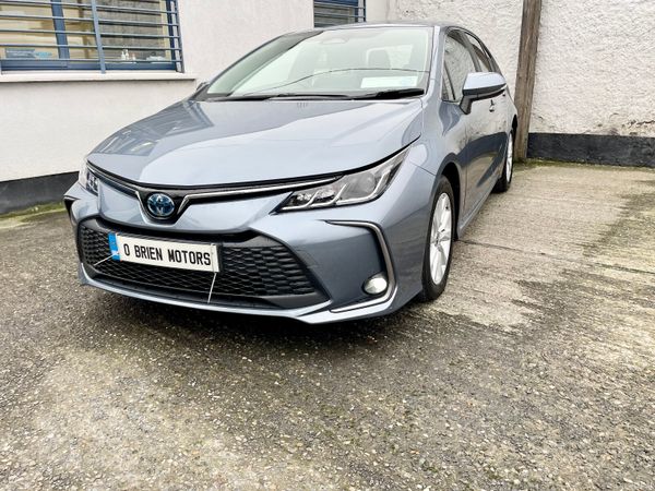 Toyota Corolla Saloon, Petrol Hybrid, 2024, Grey