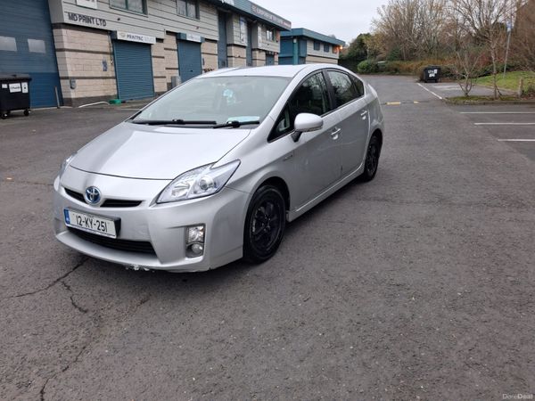 Toyota Prius Hatchback, Petrol Hybrid, 2012, Silver
