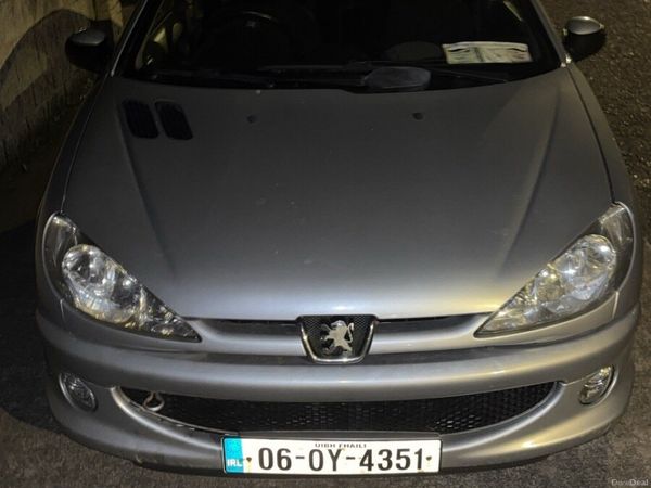 Peugeot 206 Hatchback, Diesel, 2006, Silver