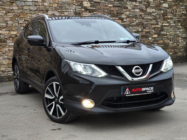 Nissan Qashqai Hatchback, Diesel, 2016, Black