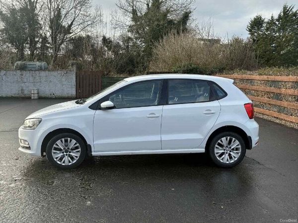 Volkswagen Polo Hatchback, Petrol, 2015, White