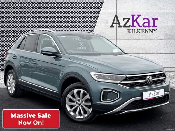 Volkswagen T-Roc SUV, Petrol, 2022, Blue