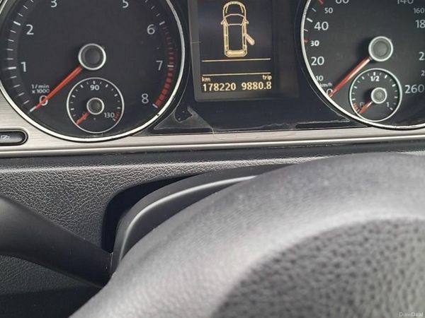 Volkswagen Passat Estate, Petrol, 2012, Navy