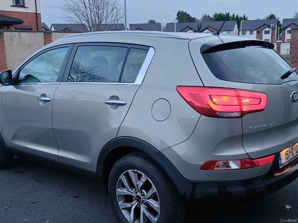 Kia Sportage SUV, Diesel, 2015, Silver