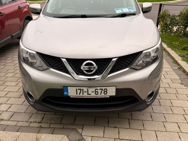 Nissan Qashqai SUV, Diesel, 2017, Grey