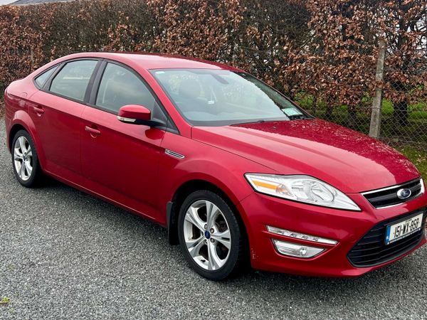 Ford Mondeo Hatchback, Diesel, 2015, Red