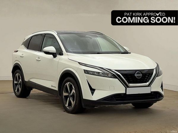Nissan Qashqai Hatchback, Petrol Hybrid, 2024, White