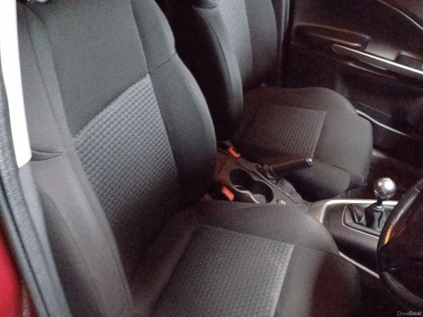 Alfa Romeo Giulietta Hatchback, Diesel, 2012, Red