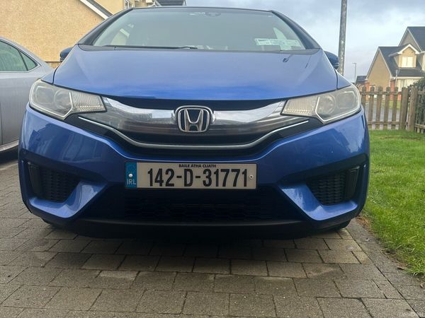 Honda Fit Hatchback, Petrol Hybrid, 2014, Blue