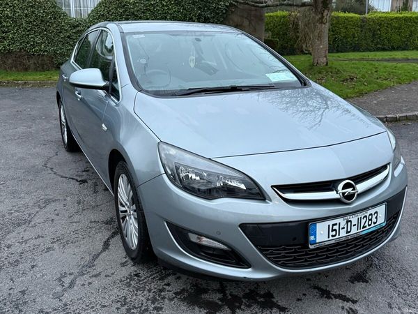 Opel Astra Hatchback, Diesel, 2015, Silver