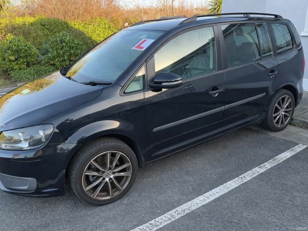 Volkswagen Touran MPV, Petrol, 2013, Black