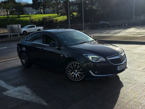 Vauxhall Insignia Hatchback, Diesel, 2016, Black