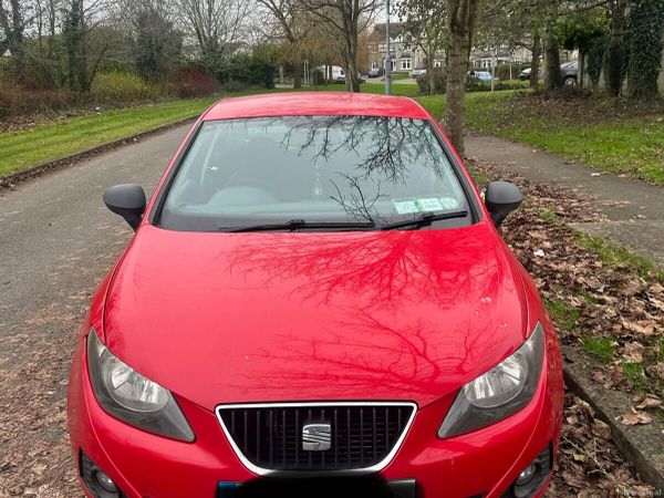 SEAT Ibiza Hatchback, Petrol, 2010, Red