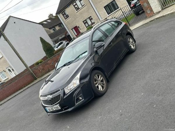 Chevrolet Cruze Hatchback, Diesel, 2014, Black