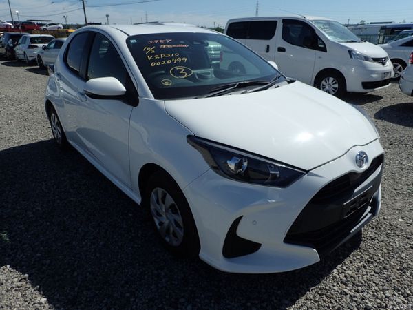 Toyota Yaris Hatchback, Petrol, 2020, White