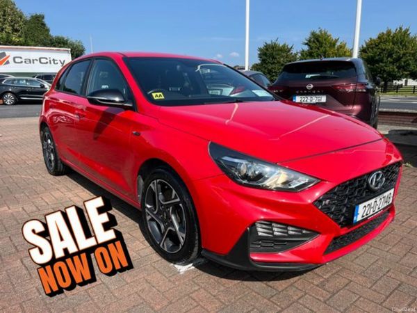 Hyundai i30 Hatchback, Petrol, 2022, Red