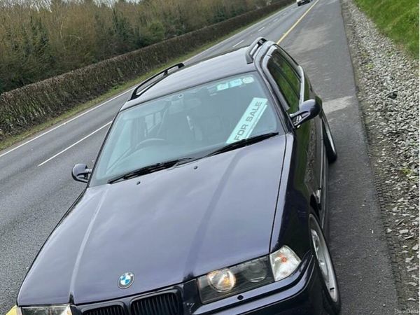 BMW 3-Series Estate, Petrol, 1997, Blue