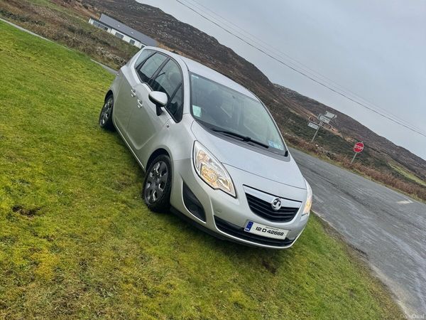 Vauxhall Meriva MPV, Diesel, 2012, Silver