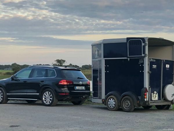 Volkswagen Touareg SUV, Diesel, 2012, Black