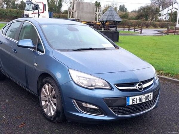 Opel Astra Saloon, Diesel, 2015, Blue