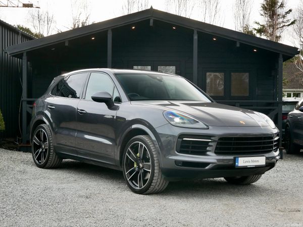 Porsche Cayenne SUV, Petrol Plug-in Hybrid, 2020, Grey
